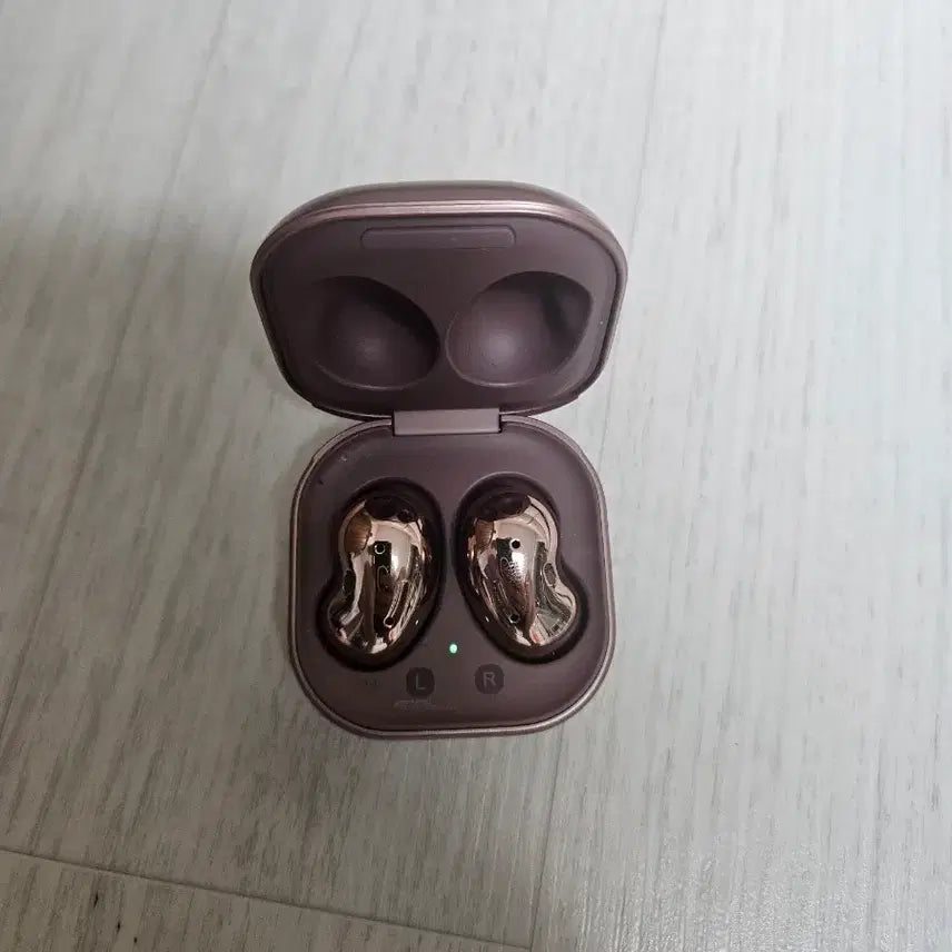 [BUNJANG] Samsung Galaxy Buds Live Mystic Bronze / 삼성 갤럭시 버즈 라이브(상태굿)