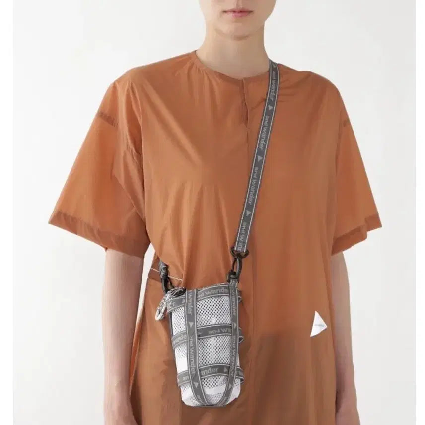 [BUNJANG] And Wander Tumbler Bag Black / 앤드원더 텀블러 백