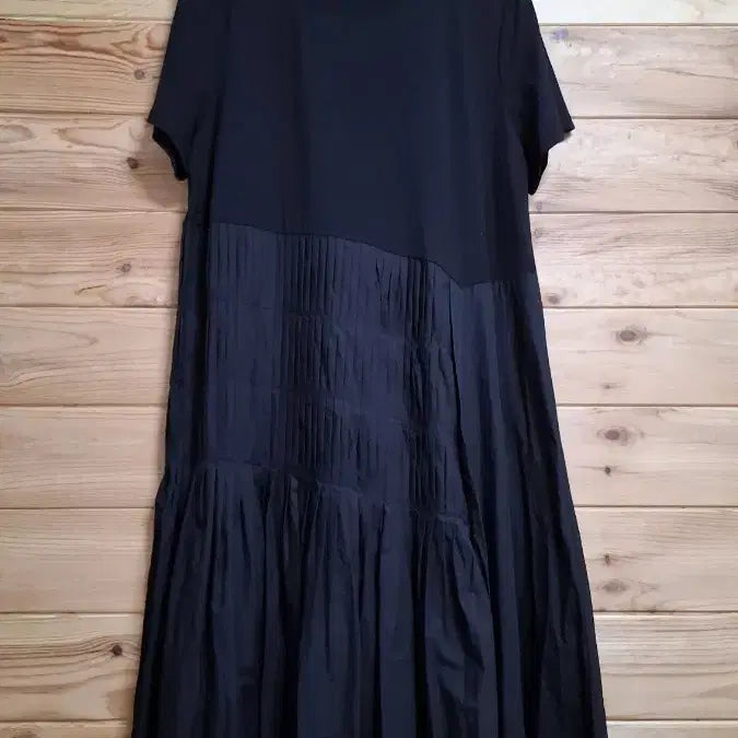 [BUNJANG] GGPX Pleated Color-Block Long Dress / GGPX 플리츠 배색 롱원피스