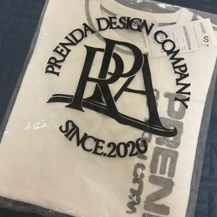 [BUNJANG] Frenda White Short Sleeve T-Shirt / (미개봉 새상품) 프렌다 화이트 반팔