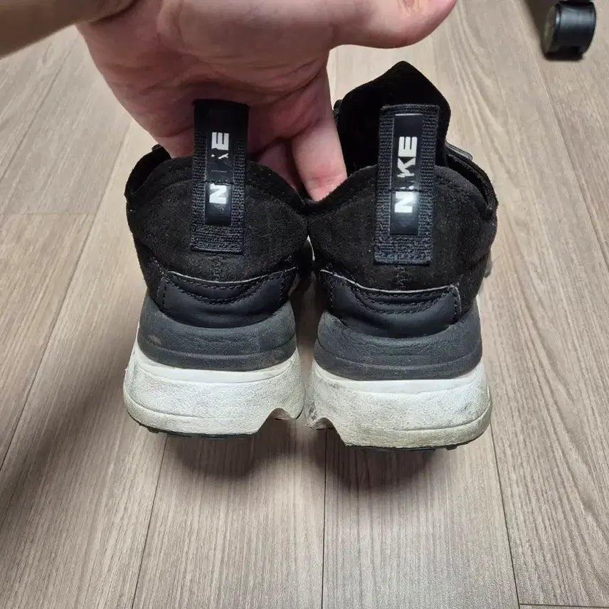 [BUNJANG] Nike N.354 Air Zoom Type Black Sneakers (240) / 나이키 N.354 에어 줌 타입 블랙 (240)