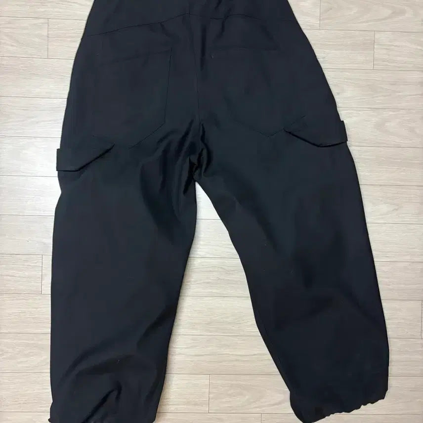 [SOLD OUT] 급처(3) 카미엔 x 코인서울 247 올 데이 슬랙스 블랙