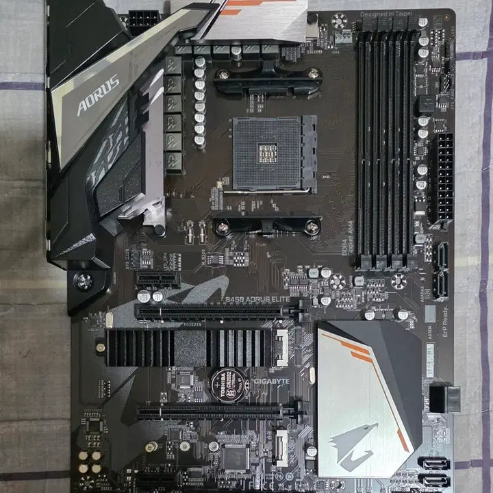[SOLD OUT] 기가바이트 B450 AORUS ELITE + 라이젠5 3600X