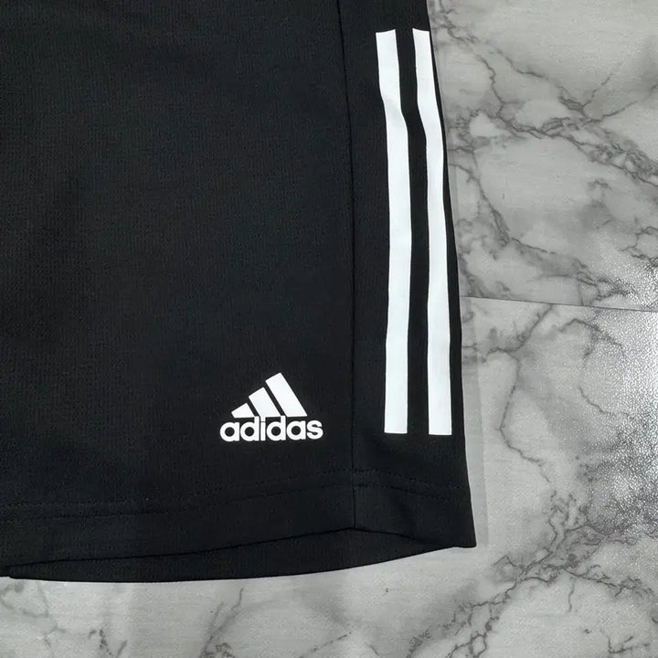 [BUNJANG] Adidas Training Shorts / 아디다스 트레이닝 반바지 150