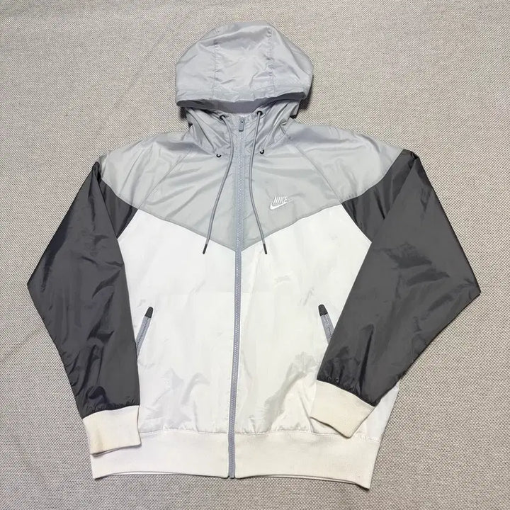 [BUNJANG] Nike Color-Block Windrunner Jacket / 나이키 윈드러너 배색 바람막이 자켓