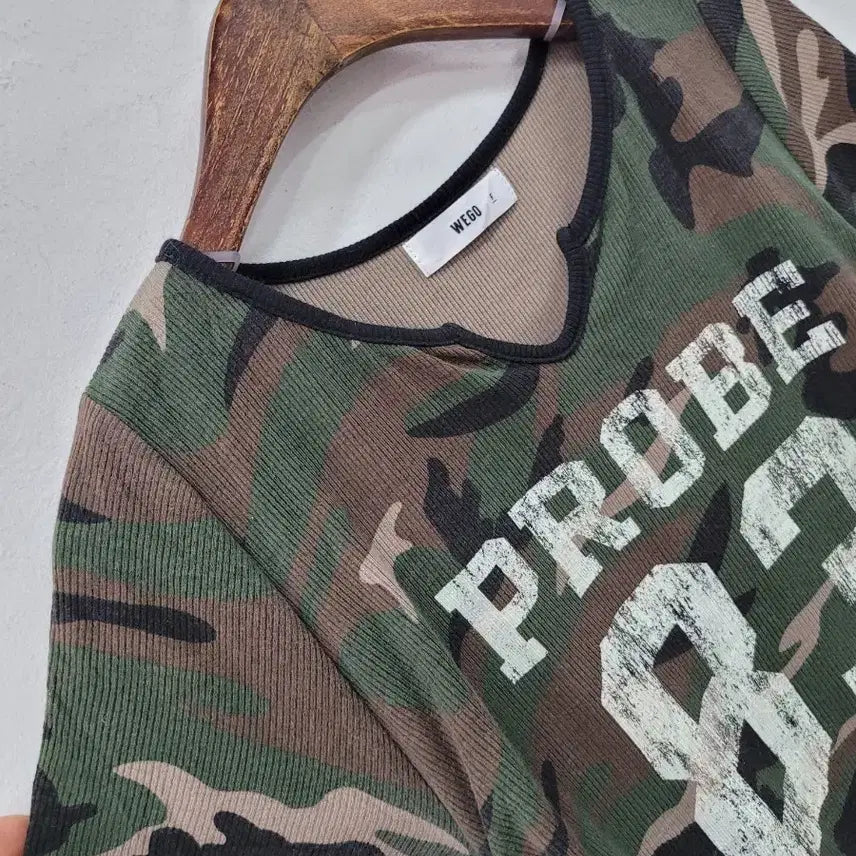 [BUNJANG] Wego Camouflage Shirring Crop T-Shirt / 위고 카모플라쥬 셔링 크롭 티셔츠