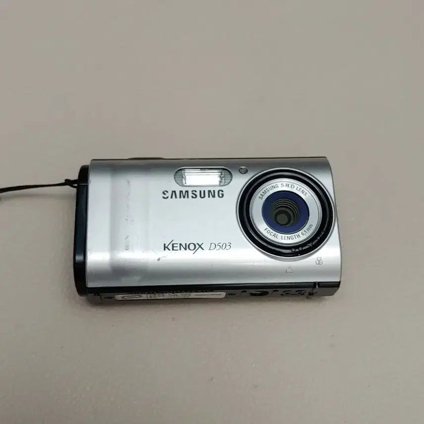 [BUNJANG] Samsung Kenox D503 Camera with SD Card and Battery / 삼성 케녹스 D503 카메라 SD카드 배터리 포함