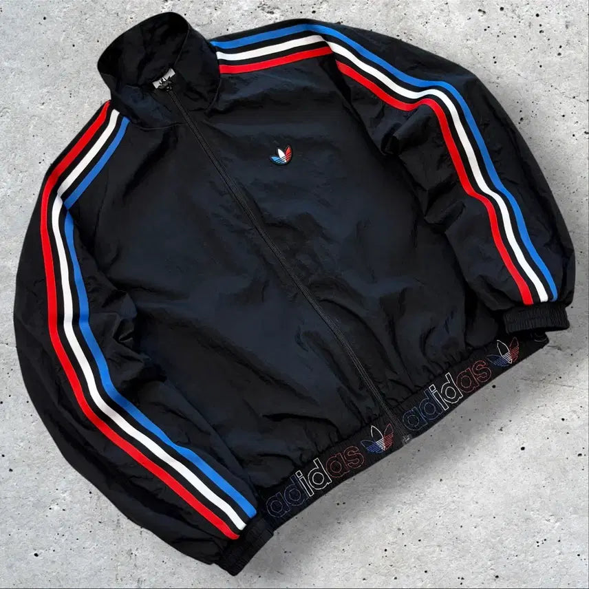 [BUNJANG] Adidas Jafona Nylon Track Top Black / [S] 아디다스 자포나 나일론 트랙탑 블랙 삼선 로고 포인트
