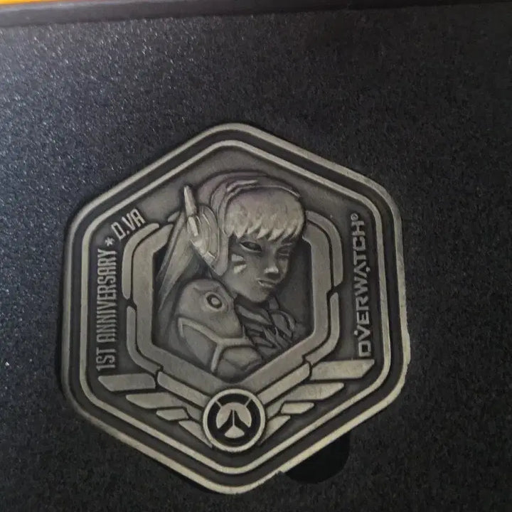 [BUNJANG] Overwatch 1st Anniversary D.Va Commemorative Coin / 오버워치 1주년 디바 기념 주화