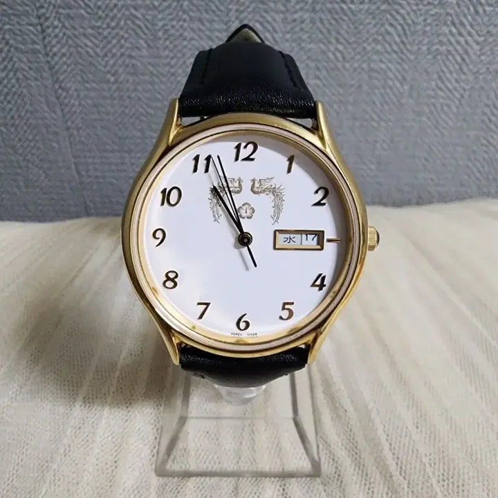 [BUNJANG] Vintage 1980s-90s Cheong Wa Dae Presidential Commemorative Watch / 80~90s 빈티지 데이데이트 청와대시계 대통령시계
