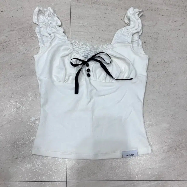 [BUNJANG] Dry Rose Alice Sleeveless Top / 드라이로즈 앨리스 슬리브리스
