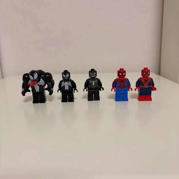 [BUNJANG] LEGO Spider-Man Venom 5-Figure Bundle Set / 레고 스파이더맨 베놈 피규어 5종 세트 일괄판매