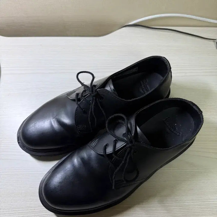 [BUNJANG] Dr. Martens 1461 3-Eye Mono Black (UK 6) / 250,255,260) 닥터마틴 1461 3홀 모노 블랙 uk6