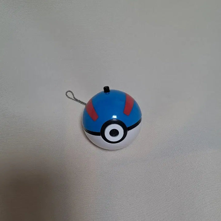 [BUNJANG] Pokemon Ball Slideshow Viewer Pikachu Edition / 포켓몬볼 슬라이드쇼 뷰어  피카츄