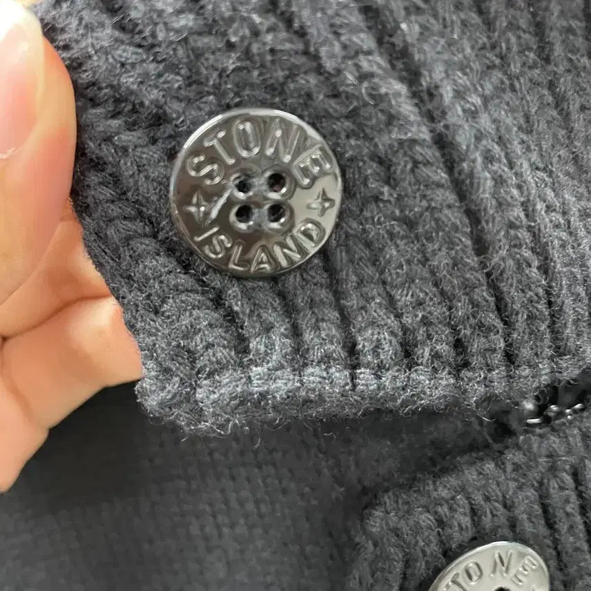 [BUNJANG] Stone Island 24FW Lambswool Zip-Up Cardigan XL / [새상품급/24fw] 스톤아일랜드 램스울 집업 가디건 XL