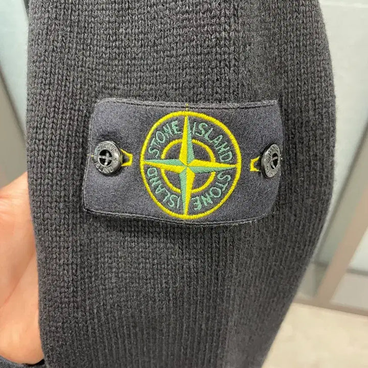 [BUNJANG] Stone Island 24FW Lambswool Zip-Up Cardigan XL / [새상품급/24fw] 스톤아일랜드 램스울 집업 가디건 XL
