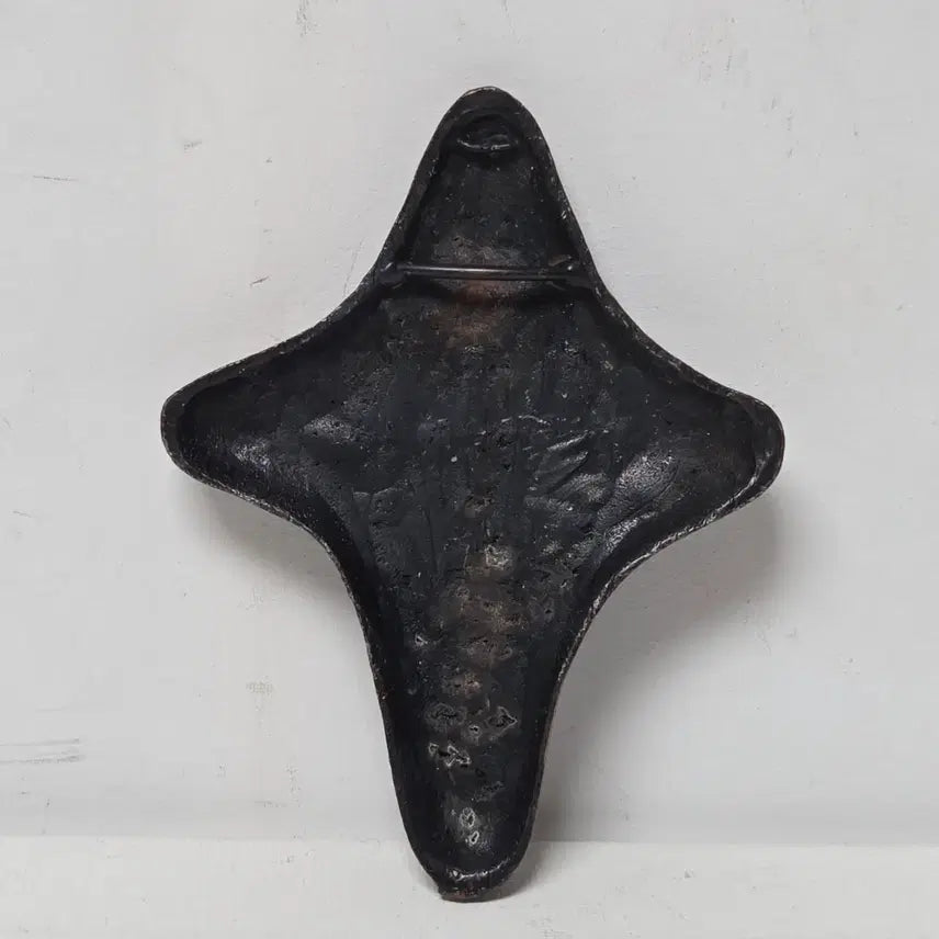 [BUNJANG] Antique 1980s Catholic Brass Cross Religious Artifact / 앤틱 80년대 가톨릭 십자가 황동 금속 십자가 성물