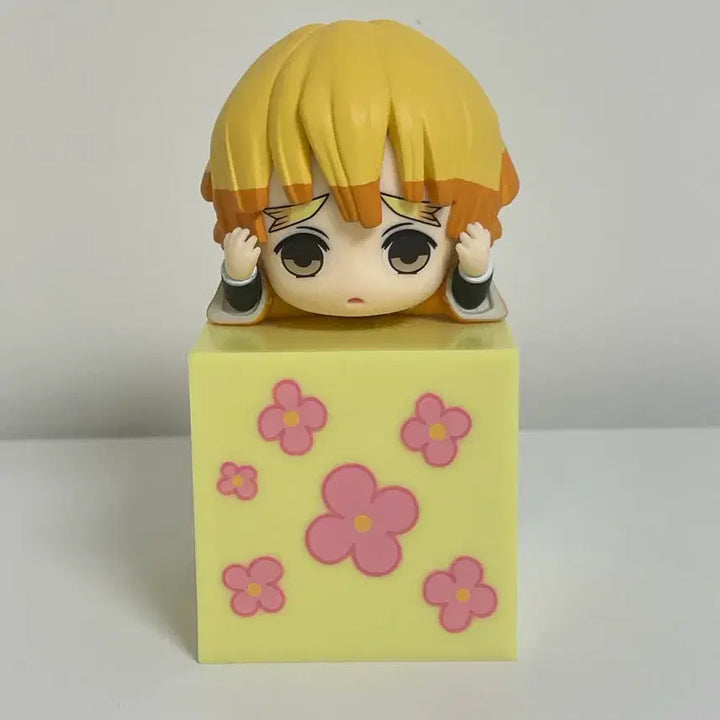 [BUNJANG] Demon Slayer Agatsuma Zenitsu Figure / (판매) 귀멸의 칼날 아가츠마 젠이츠 피규어