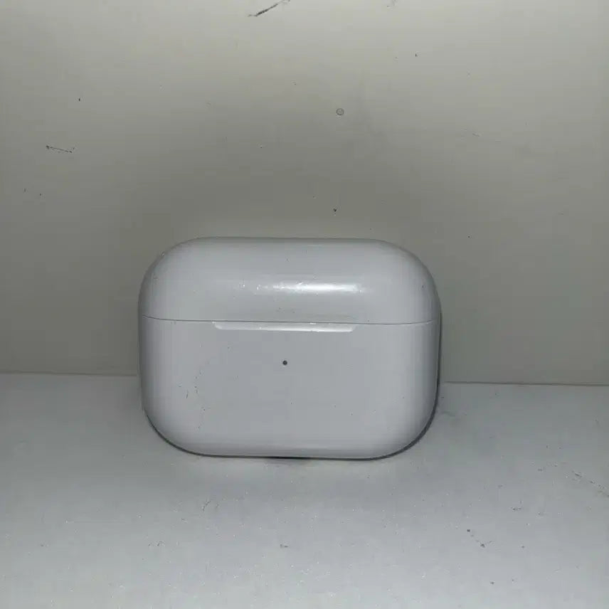 [BUNJANG] Apple AirPods Pro 2nd Gen Charging Case (USB-C) / 에어팟 프로2 본체 [정품/풀박스]