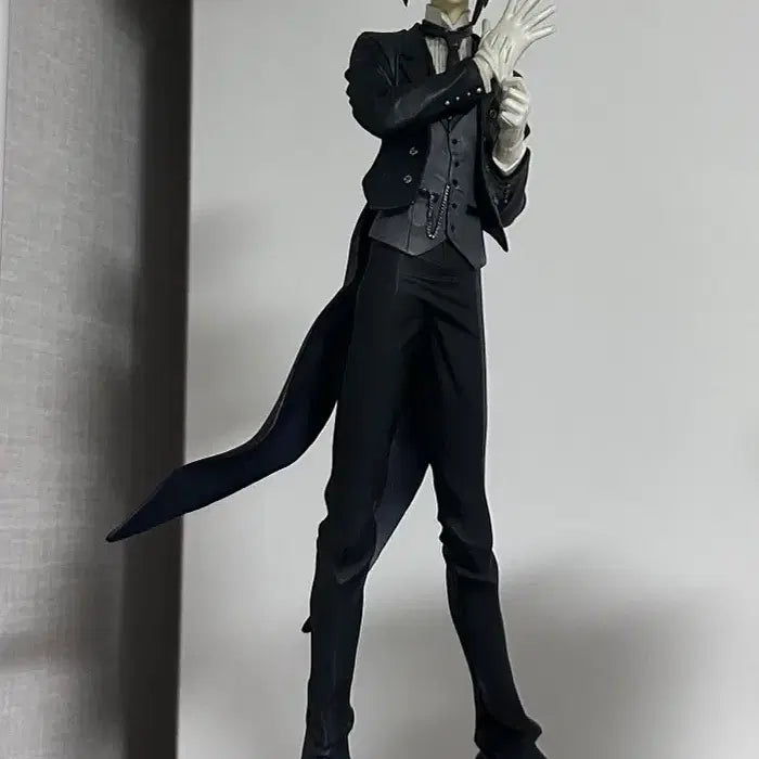 [BUNJANG] Black Butler Sebastian Michaelis Classic Figure / 흑집사 세바스찬 미카엘리스 피규어 고전