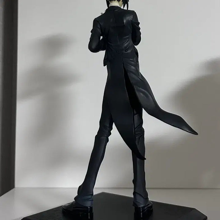 [BUNJANG] Black Butler Sebastian Michaelis Classic Figure / 흑집사 세바스찬 미카엘리스 피규어 고전