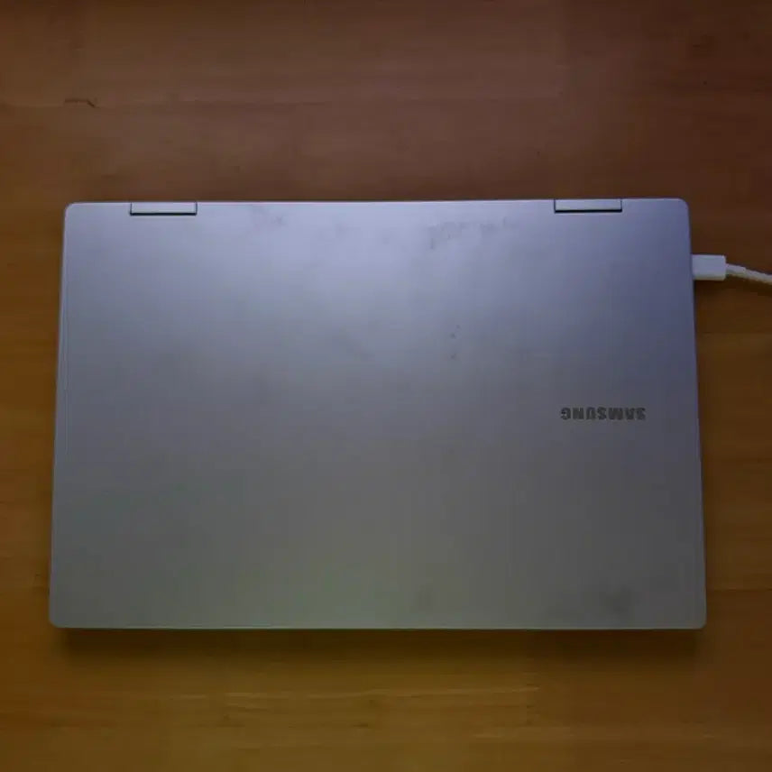 [BUNJANG] Samsung Galaxy Book Pro 360 NT930QDB-KC58S Intel Core i5 Laptop / 삼성 갤럭시북 프로360 nt930qdb-kc58s i5 8GB RAM