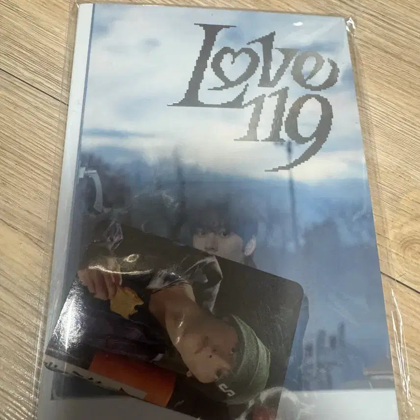 [BUNJANG] Love 119 Eunseok Postcard Book Photocard / Love 119 엽서북 은석