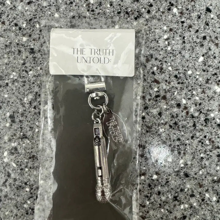 [BUNJANG] BTS Jimin The Truth Untold Exhibition Microphone Keyring / THE TRUTH UNTOLD 전시회 마이크 키링 지민 JIMIN BTS