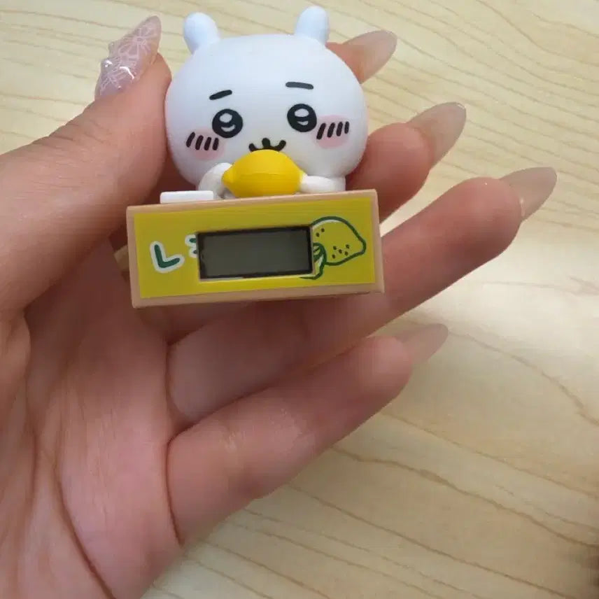 [BUNJANG] Chikawa Usagi Clock Figure / 치이카와 시계피규어
