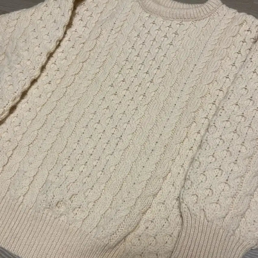 [BUNJANG] Aran Crafts Cable Pattern Wool Sweater / 아란 크래프트 스웨터