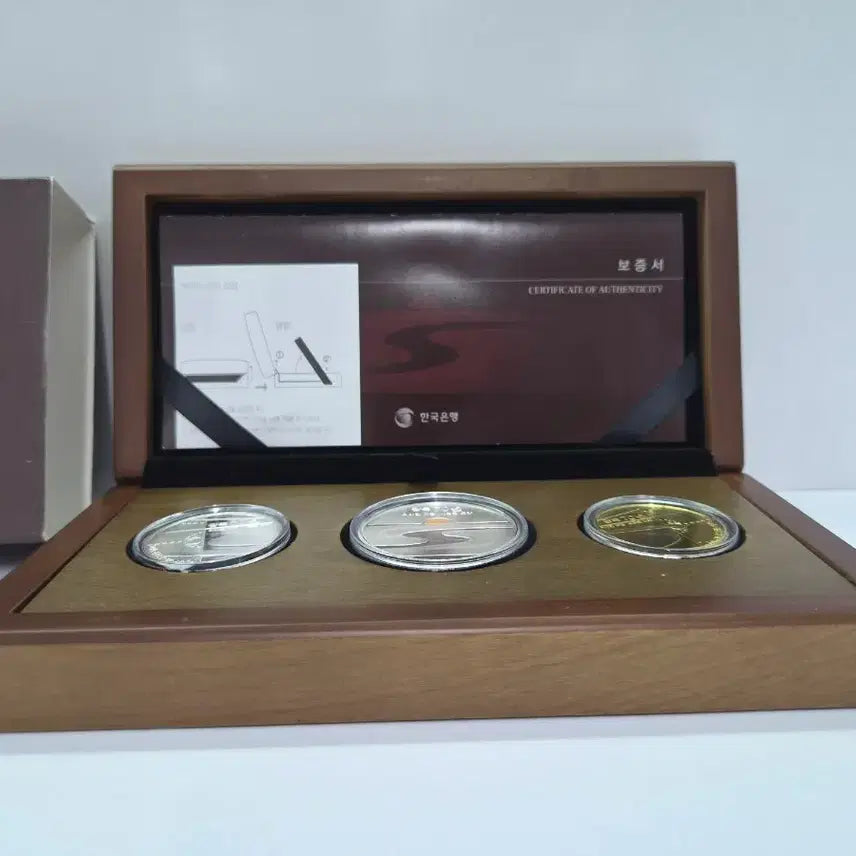[BUNJANG] KOMSCO 70th Anniversary of Liberation Silver Commemorative Coins (3-Coin Set) / [한국조폐공사] 한국은행 광복 70주년 기념주화 3종