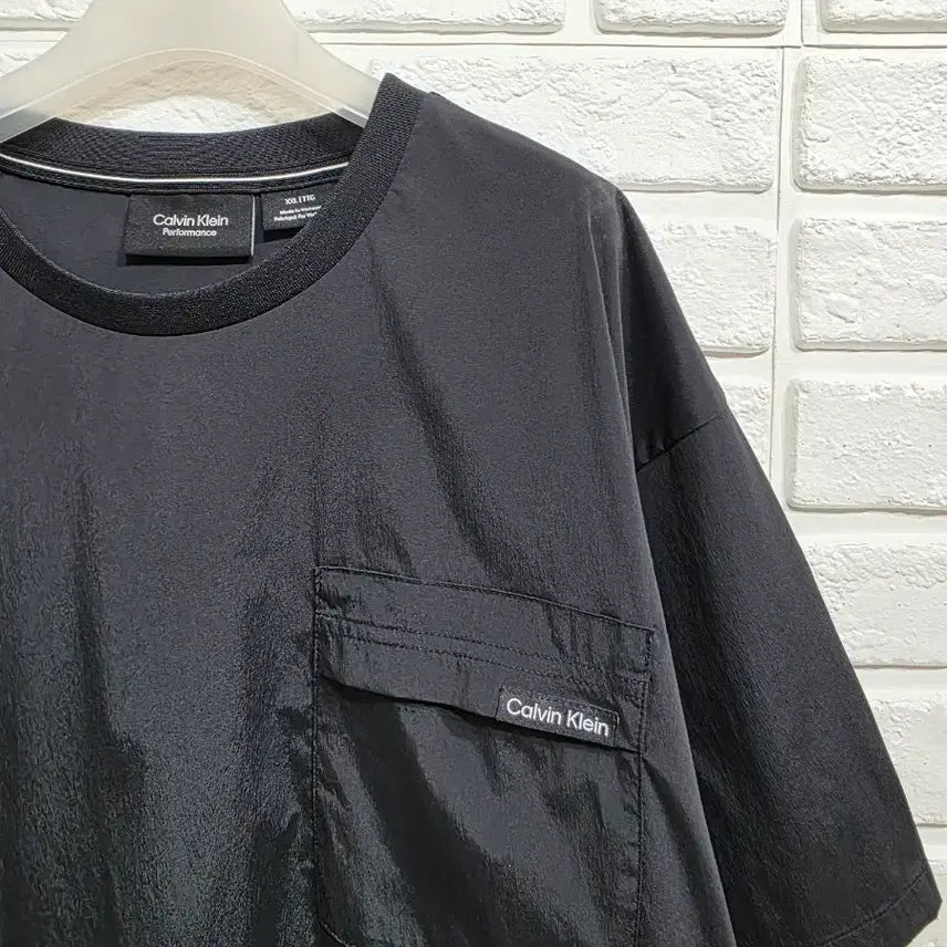[BUNJANG] Calvin Klein Spandex Shirt 2XL / 새상품 캘빈클라인 스판셔츠  2xl