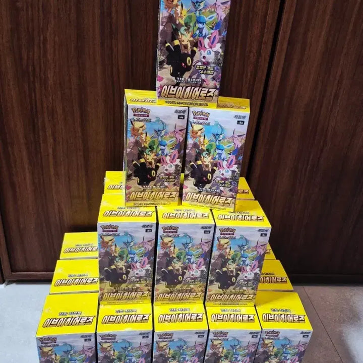 [BUNJANG] Pokemon Eevee Heroes Booster Box (Sealed) - 24 Boxes / [선착순/슈링크O] 이브이히어로즈 미개봉 24박스 (일괄/분할)