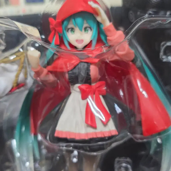 [BUNJANG] Hatsune Miku Wonderland Red Riding Hood Figure / 하츠네미쿠 원더랜드 빨간망토 피규어 미소녀