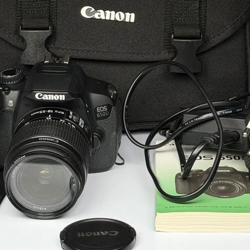 [BUNJANG] Canon EOS 650D DSLR Camera with EF-S 18-55mm IS II Lens / 캐논 EOS 650D DSLR 카메라