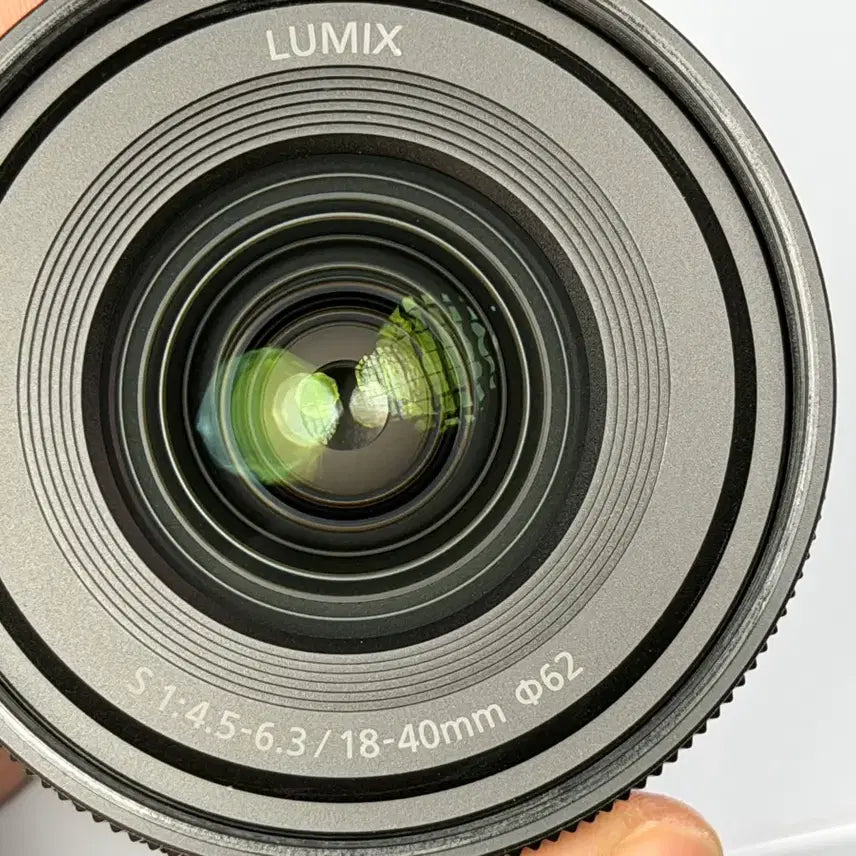 [BUNJANG] Panasonic Lumix S 18-40mm F4.5-6.3 Full-Frame Lens / 루믹스 S 18-40mm F4.5-6.3 렌즈