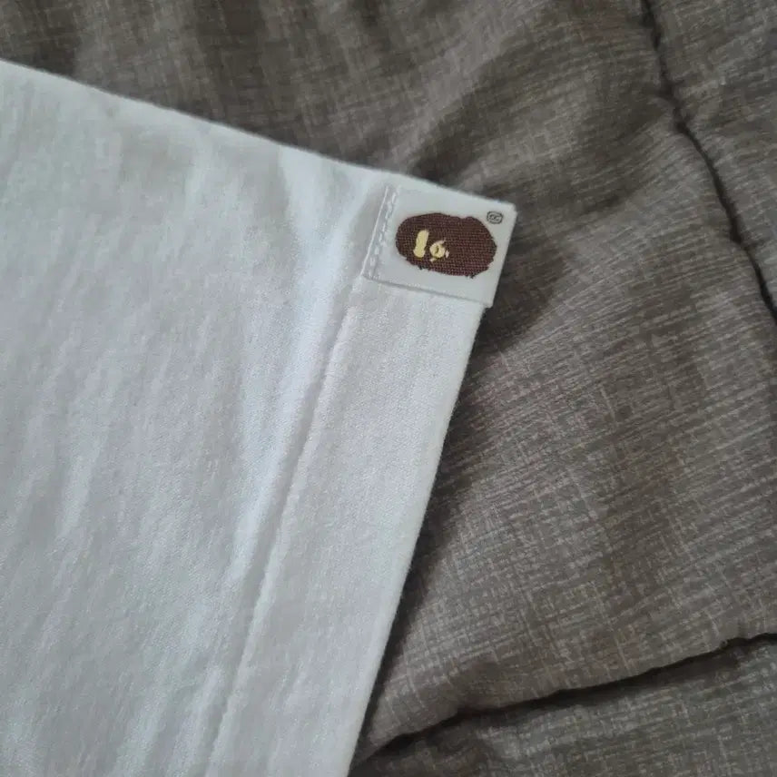 [BUNJANG] A Bathing Ape BAPE College T-Shirt White L / 베이프 컬리지 반팔티 화이트 L 새상품