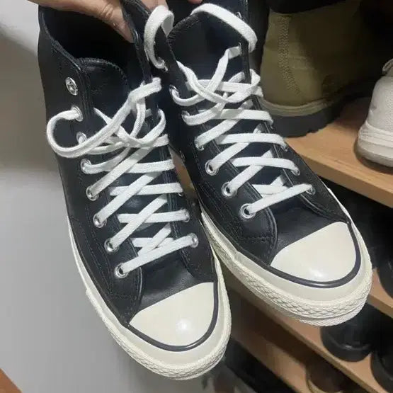 [SOLD OUT] 컨버스 척테일러 레더 하이탑 블랙