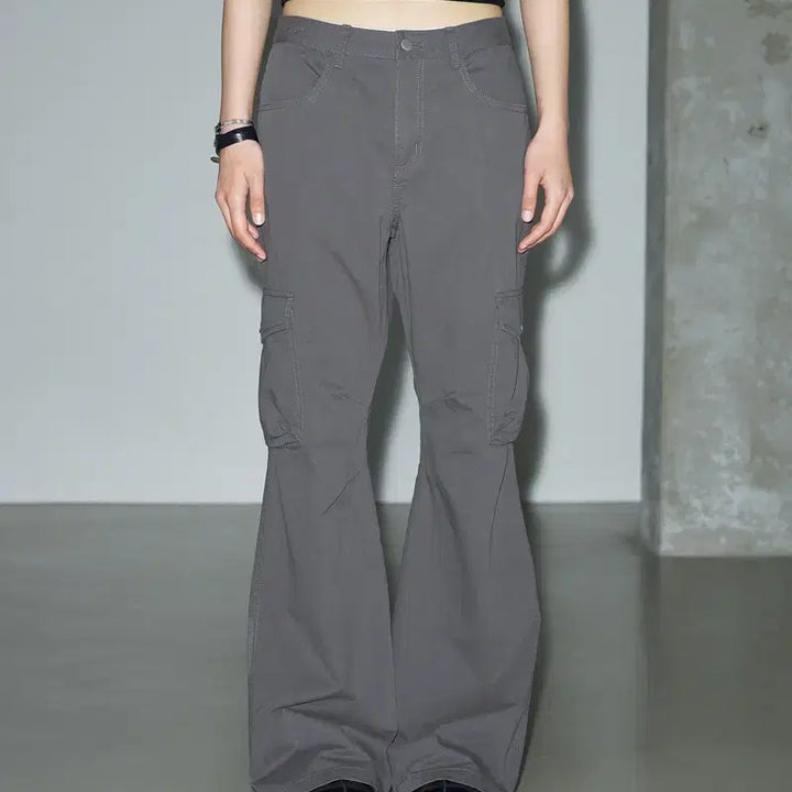 [BUNJANG] Helene Paris Pigment Bootcut Cargo Pants Smoke Grey S / 헬레네파리스 피그먼트 부츠컷 카고 팬츠 스모크 그레이 s