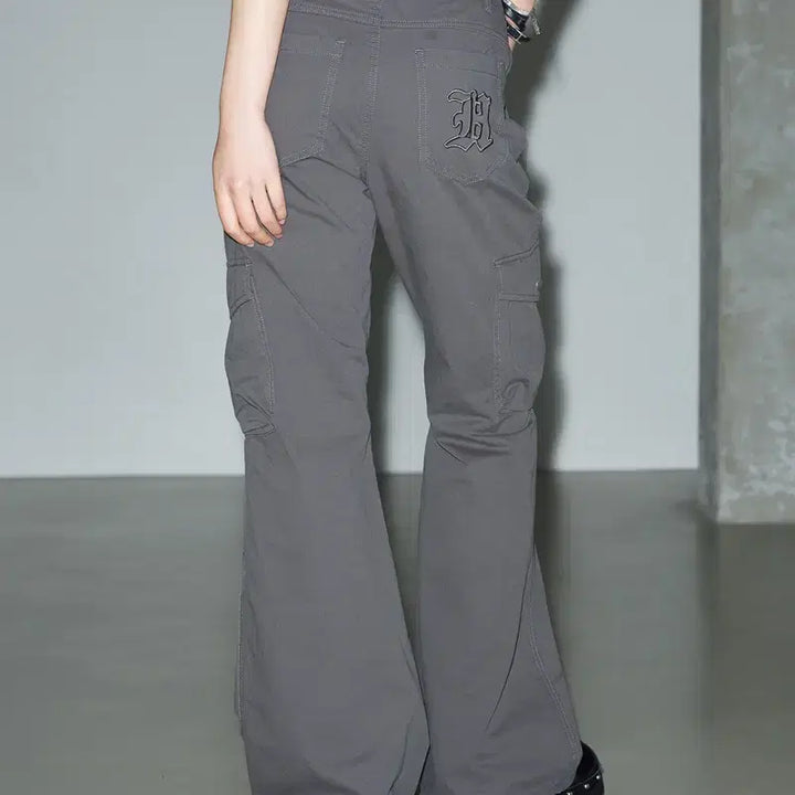 [BUNJANG] Helene Paris Pigment Bootcut Cargo Pants Smoke Grey S / 헬레네파리스 피그먼트 부츠컷 카고 팬츠 스모크 그레이 s
