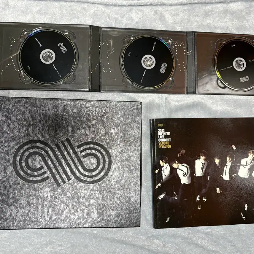 [BUNJANG] INFINITE Debut Era Bundle Set (Photocards, Albums, Blu-ray, Membership Goods) / 인피니트 데뷔 초 포카/앨범/블루레이/멤버십 굿즈 등 일괄 양도