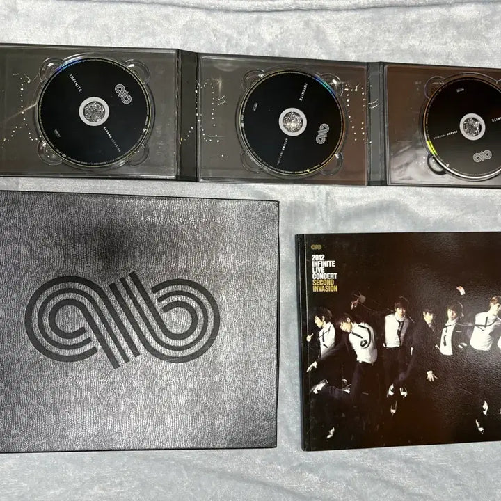 [BUNJANG] INFINITE Debut Era Bundle Set (Photocards, Albums, Blu-ray, Membership Goods) / 인피니트 데뷔 초 포카/앨범/블루레이/멤버십 굿즈 등 일괄 양도