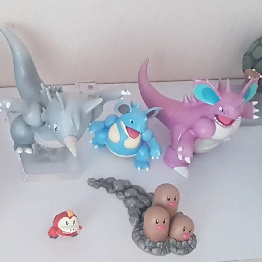 [BUNJANG] Scale World Kanto Set (Kabuto, Omastar, Kingler, Vaporeon) Bundle Set / dcg 비주기팟 스케일월드 (코뿌리&amp;닥트리오&amp;니드킹&amp;니드퀸 일괄)