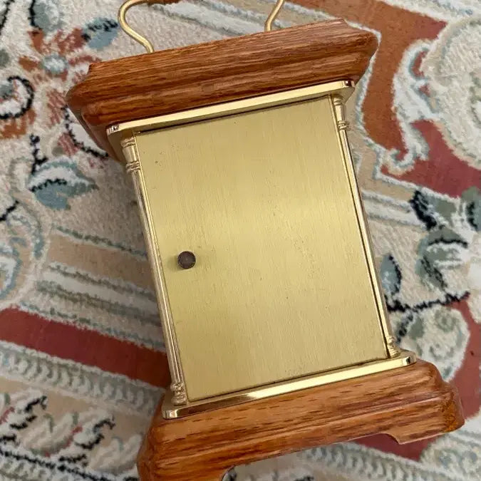 [BUNJANG] 1980s Vintage Wooden and Gold-Plated Table Clock / 1980년도 빈티지 탁상시계 원목 금장