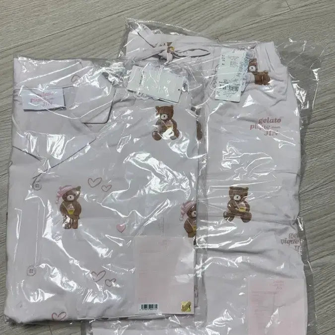 [BUNJANG] BTS Jin Gelato Pique Collaboration Pajamas / [미개봉] bts 진 젤라또피케 jin 콜라보 잠옷