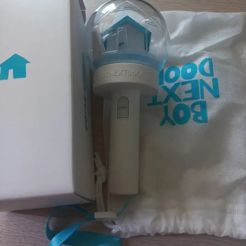[BUNJANG] BOYNEXTDOOR Woondeur Stick Lightstick / BOYNEXTDOOR 응원봉 원더스틱