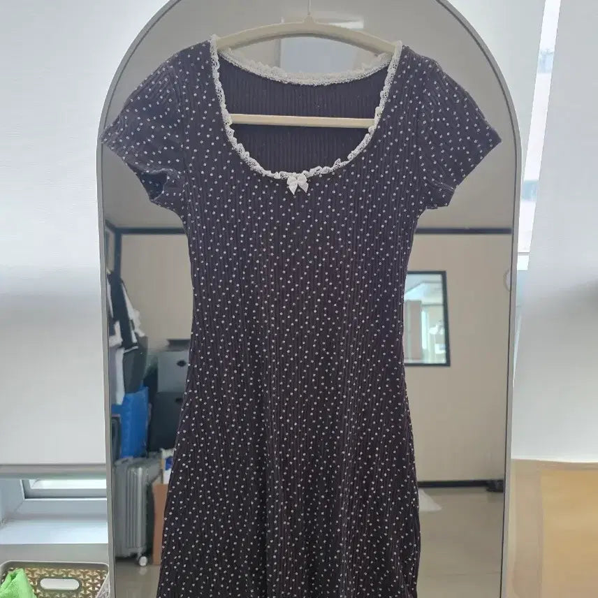 [BUNJANG] Slim Fit Mini Dress / 딱붙원피스 팔아요(새상품)