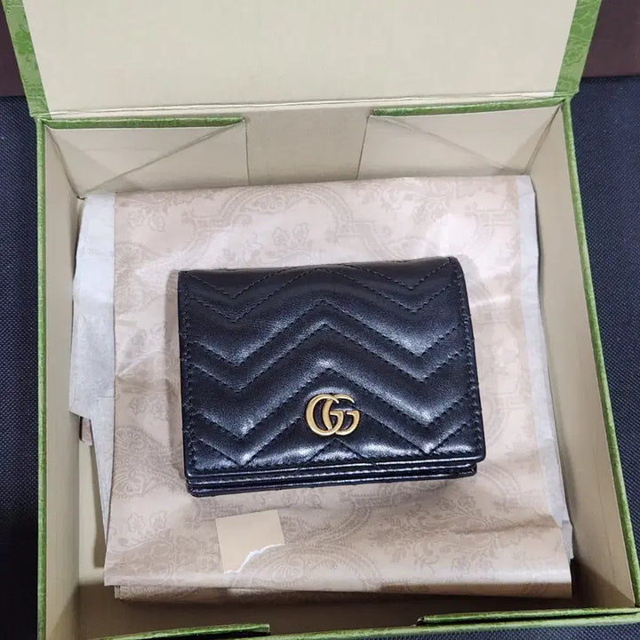 [BUNJANG] Gucci GG Marmont Matelassé Card Holder Black / [정품/S+]구찌  GG 마몽트 마틀라세 블랙 카드지갑