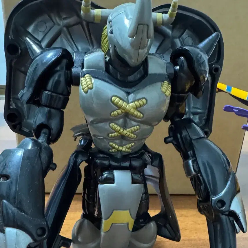 [BUNJANG] Vintage Black Wargreymon &amp; Junk Wargreymon Transformation Figure Series / 초 희귀) 고전 블랙 워그레이몬, 정크 워그레이몬 (변신 피규어 시리즈)
