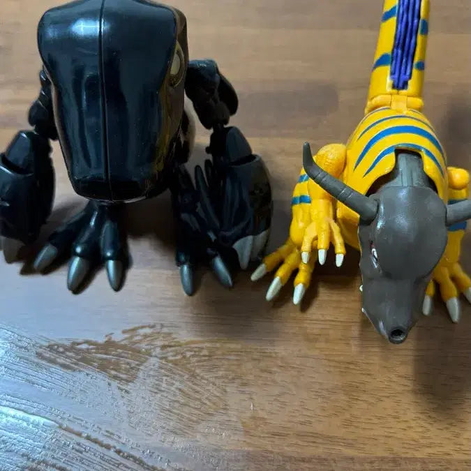 [BUNJANG] Vintage Black Wargreymon &amp; Junk Wargreymon Transformation Figure Series / 초 희귀) 고전 블랙 워그레이몬, 정크 워그레이몬 (변신 피규어 시리즈)